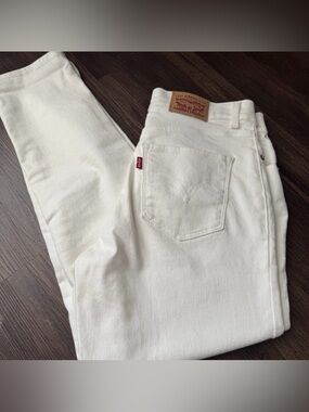 Levis Jeans Womens Denim Classic Cropped Straight Stretch White Size 27 X 26